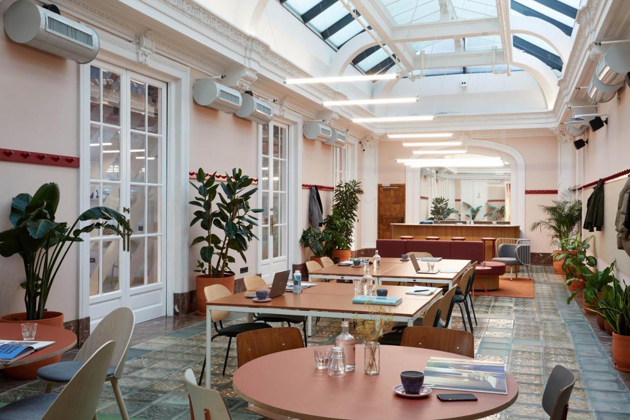 The Social Hub Madrid Hotel Exterior foto